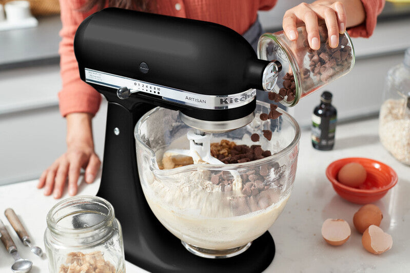 KitchenAid 4,8 L 5KSM175 Artisan Küchenmaschine Meatlover mit Ganzmetall- Fleischwolf