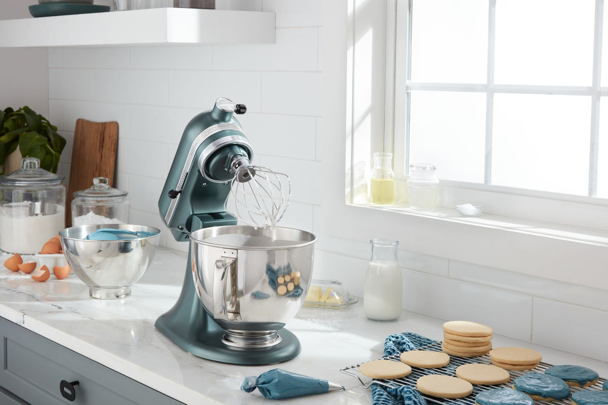 KitchenAid 4,8 L 5KSM175 Artisan Küchenmaschine Meatlover mit Ganzmetall- Fleischwolf
