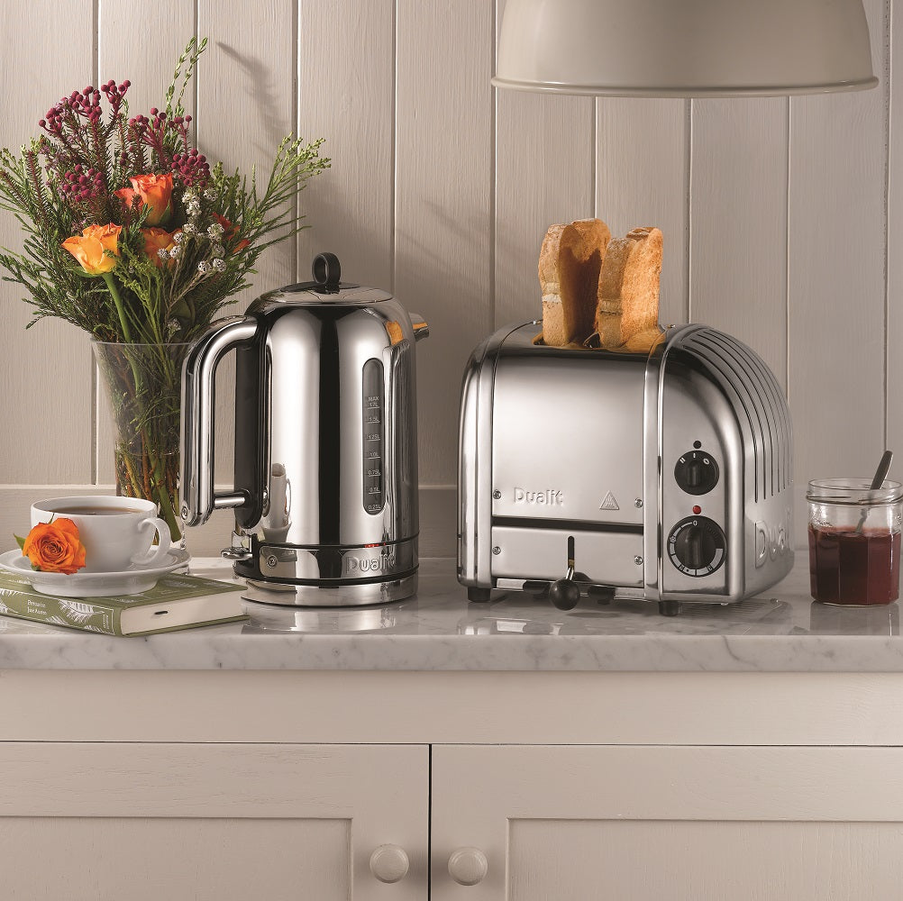 Dualit Toaster Paket 3, 2er Toaster mit Brötchenaufsatz und zwei Sandwichzangen